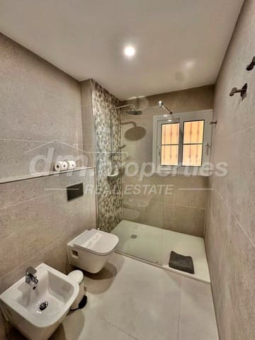 2 makuuhuone Huoneisto myytävänä paikassa Los Cristianos, Arona - 385 000 € (Ref: 9739183)