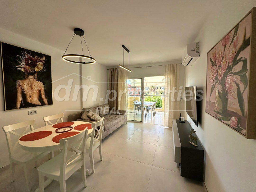 2 makuuhuone Huoneisto myytävänä paikassa Los Cristianos - 385 000 € (Ref: 9739183)