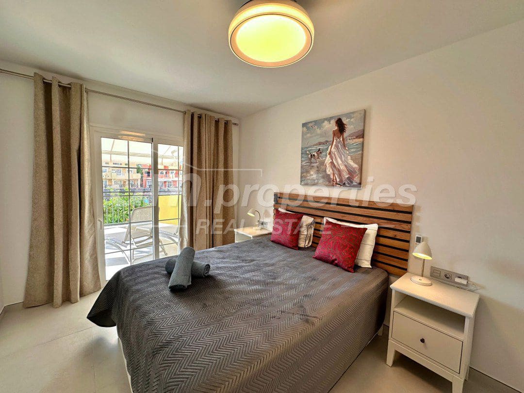 2 makuuhuone Huoneisto myytävänä paikassa Los Cristianos - 385 000 € (Ref: 9739183)