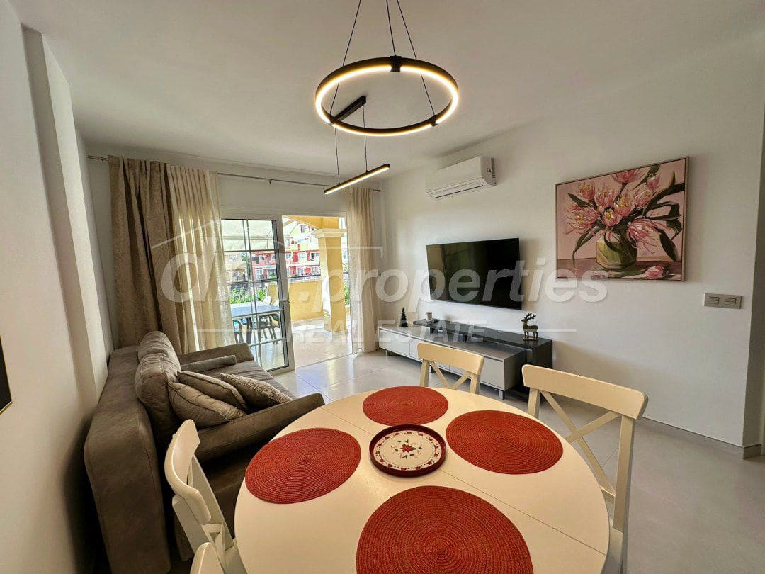 2 makuuhuone Huoneisto myytävänä paikassa Los Cristianos - 385 000 € (Ref: 9739183)