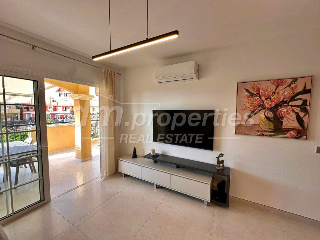 2 makuuhuone Huoneisto myytävänä paikassa Los Cristianos - 385 000 € (Ref: 9739183)