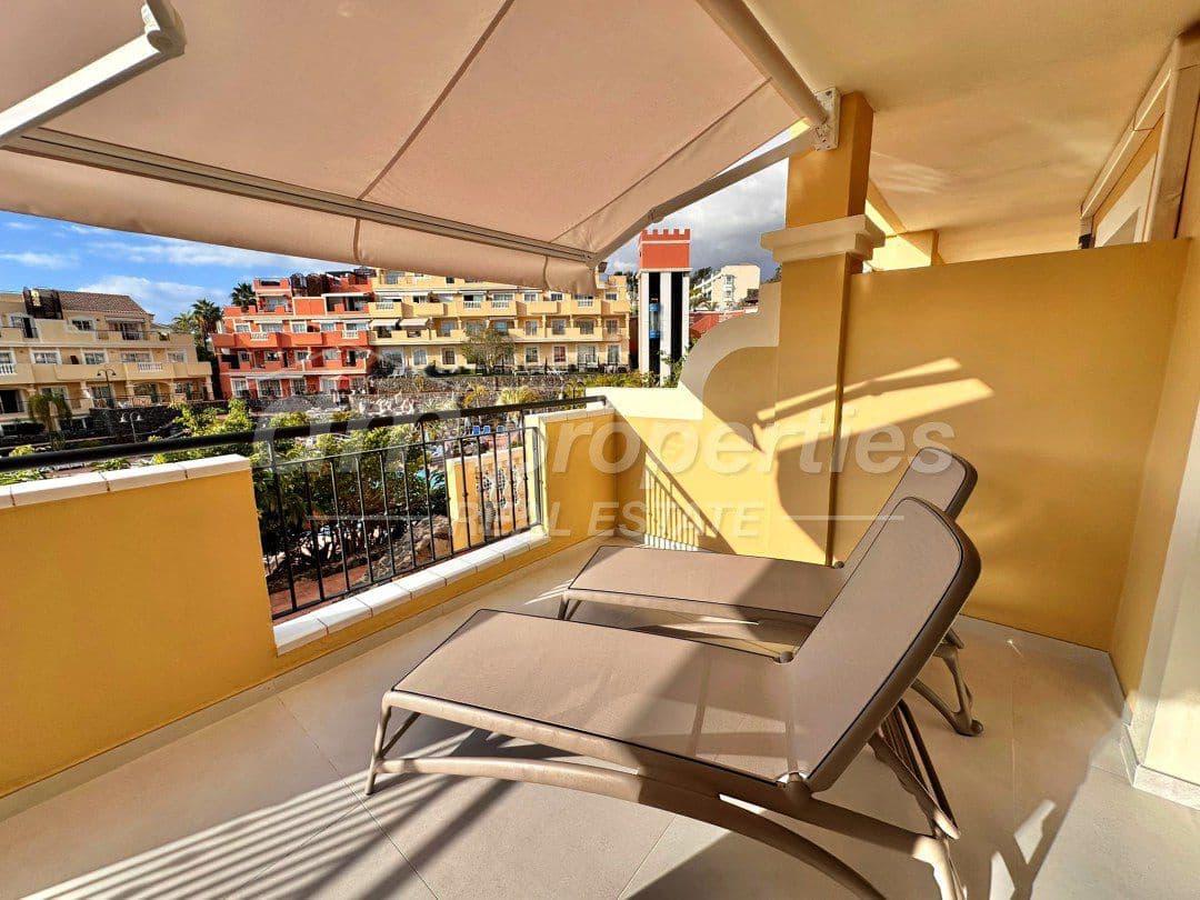 2 makuuhuone Huoneisto myytävänä paikassa Los Cristianos - 385 000 € (Ref: 9739183)