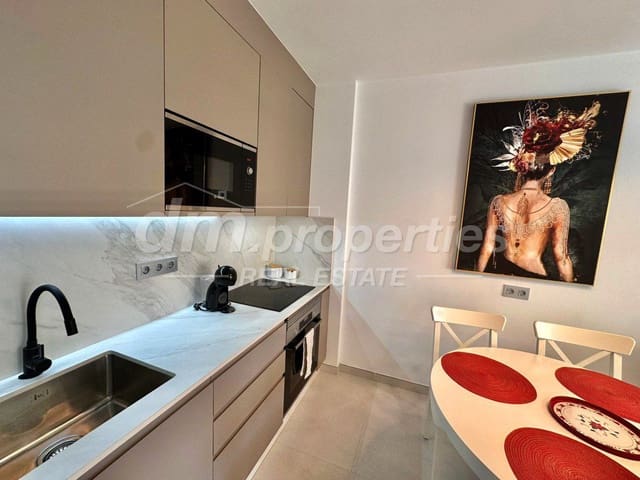 2 makuuhuone Huoneisto myytävänä paikassa Los Cristianos, Arona - 385 000 € (Ref: 9739183)