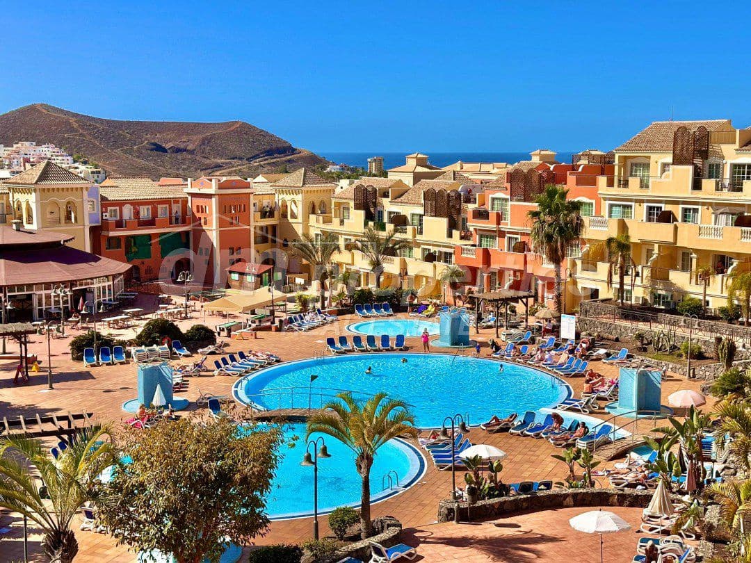 2 makuuhuone Huoneisto myytävänä paikassa Los Cristianos - 385 000 € (Ref: 9739183)