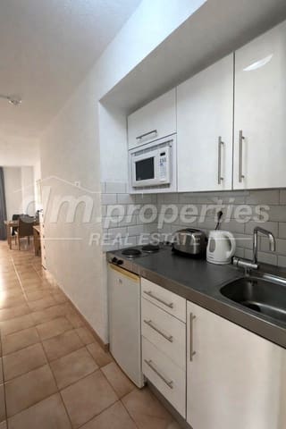 Apartament na sprzedaż w Los Cristianos, Arona - 199 900 € (Ref: 9739187)