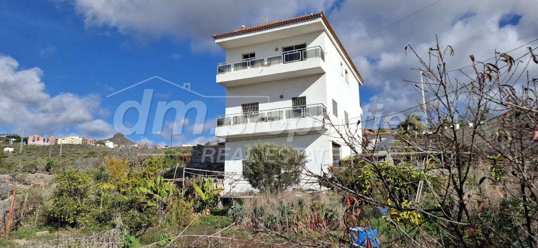 3 bedroom Townhouse for sale in La Camella - € 699,000 (Ref: 9739194)