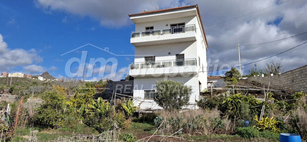 3 bedroom Townhouse for sale in La Camella - € 699,000 (Ref: 9739194)