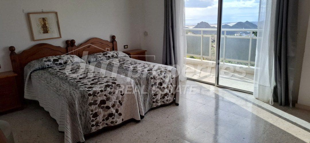 3 bedroom Townhouse for sale in La Camella - € 699,000 (Ref: 9739194)