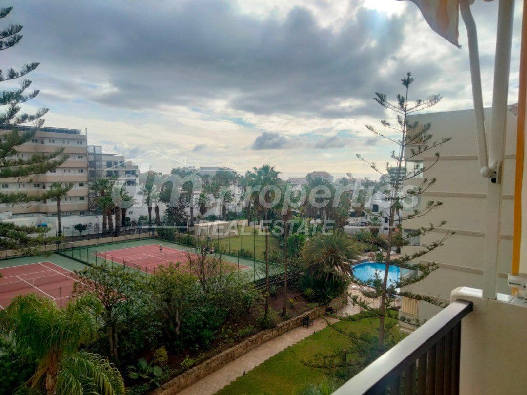 Apartamento de 1 habitación en Playa de las Americas en venta - 330.000 € (Ref: 9739195)