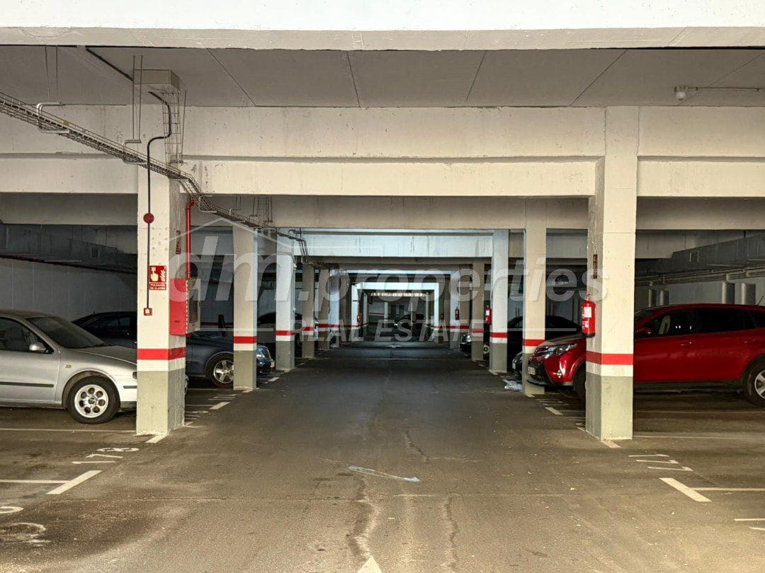 Garaje en Los Cristianos en venta - 62.000 € (Ref: 9739197)