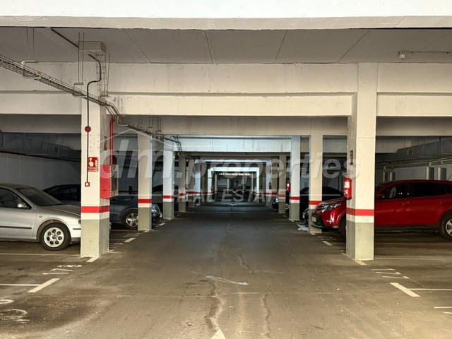 Garagem para venda em Los Cristianos, Arona - 62 000 € (Ref: 9739197)