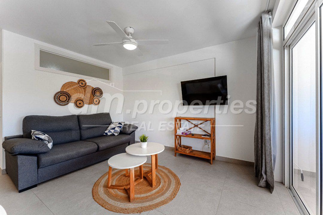 1 sovrum Lägenhet till salu i Arona - 225 000 € (Ref: 9739198)