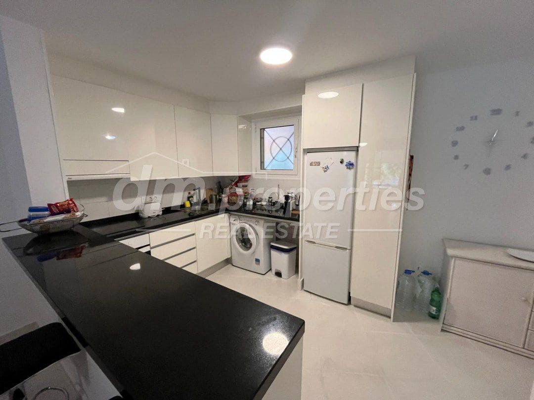 Apartamento de 3 habitaciones en Los Cristianos en venta - 630.000 € (Ref: 9747729)