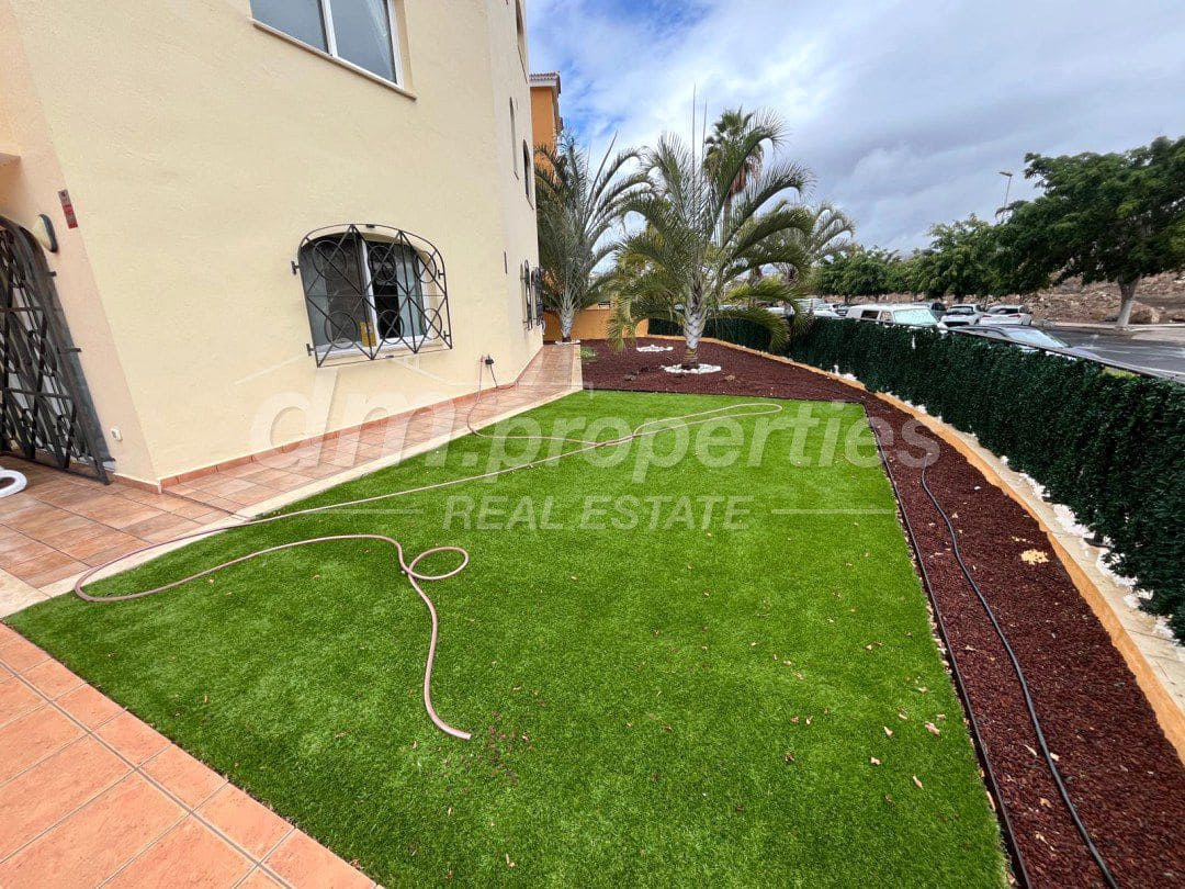 Apartamento de 3 habitaciones en Los Cristianos en venta - 630.000 € (Ref: 9747729)