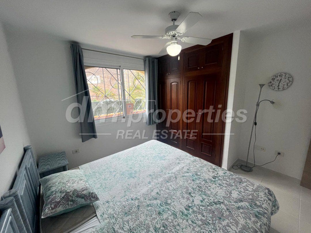 Apartamento de 3 habitaciones en Los Cristianos en venta - 630.000 € (Ref: 9747729)