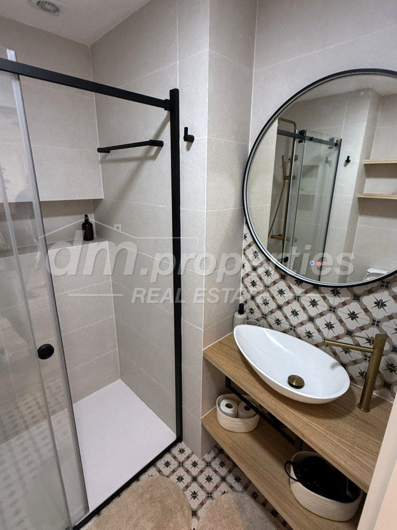 Apartamento de 2 habitaciones en Los Cristianos en venta - 699.500 € (Ref: 9747731)