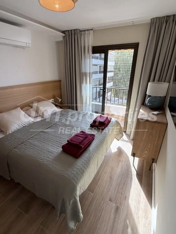 Apartamento de 2 habitaciones en Los Cristianos, Arona en venta - 699.500 € (Ref: 9747731)