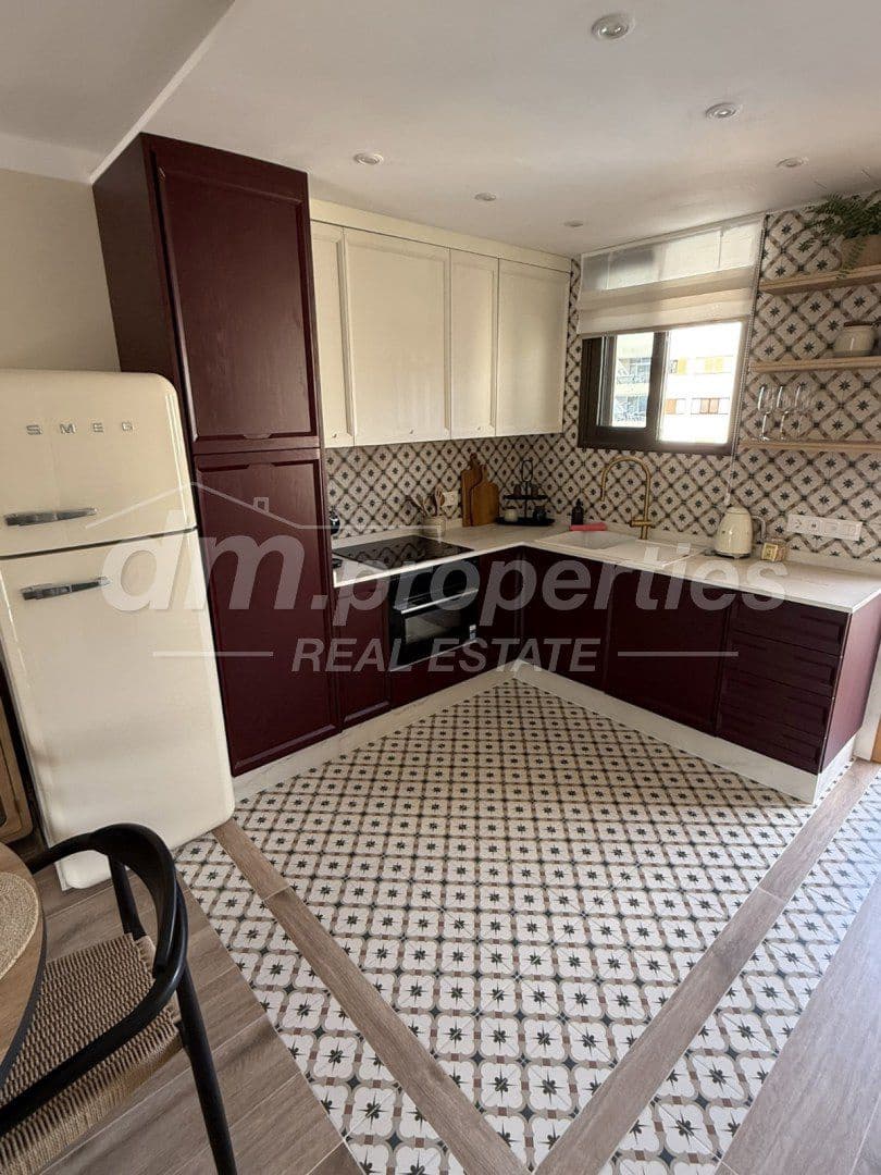 Apartamento de 2 habitaciones en Los Cristianos en venta - 699.500 € (Ref: 9747731)