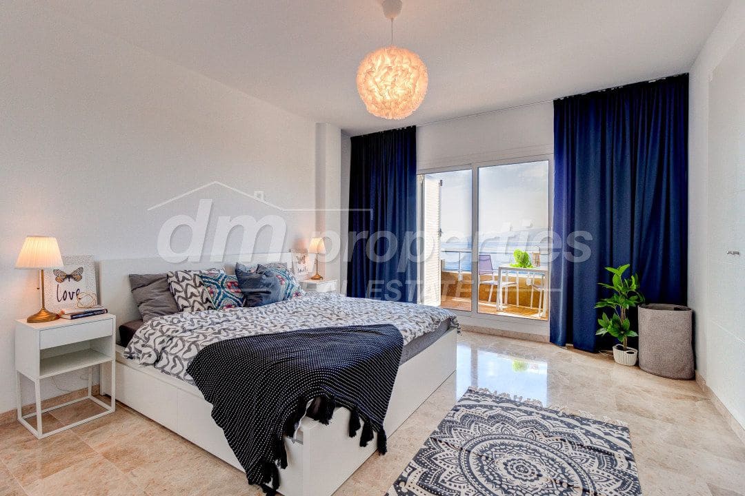 3 bedroom Terraced Villa for sale in Puerto Santiago with garage - € 550,000 (Ref: 9747733)