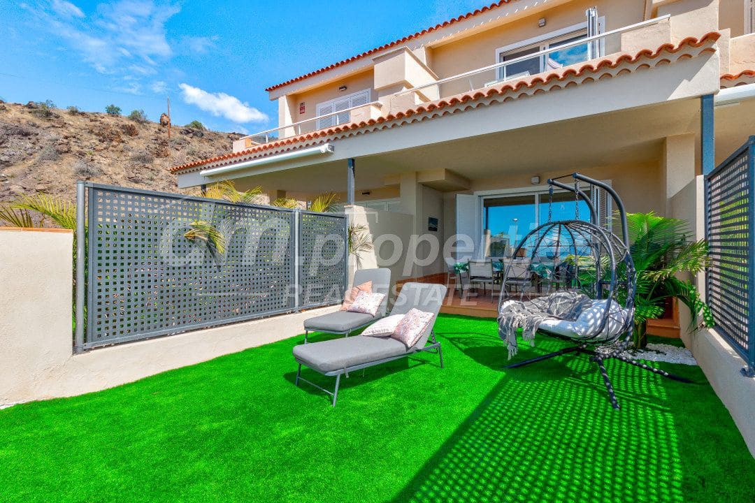 3 bedroom Terraced Villa for sale in Puerto Santiago with garage - € 550,000 (Ref: 9747733)