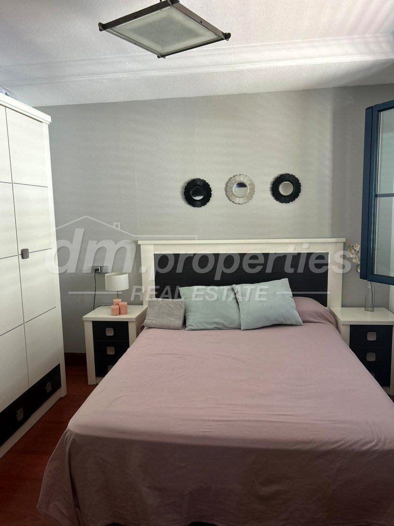 3 sovrum Radhus till salu i El Madronal - 475 000 € (Ref: 9747735)