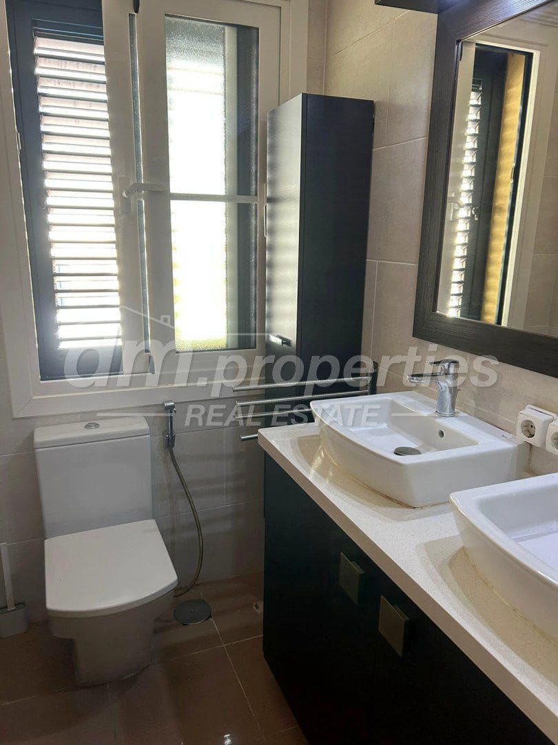 3 sovrum Radhus till salu i El Madronal - 475 000 € (Ref: 9747735)