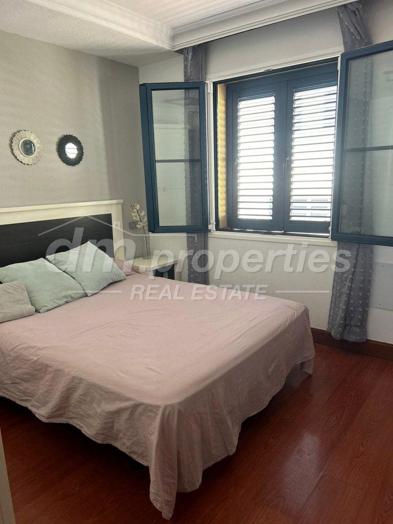 3 sovrum Radhus till salu i El Madronal - 475 000 € (Ref: 9747735)