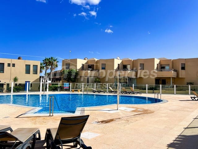 3 soveværelse Rækkehus til salg i La Tejita, Granadilla de Abona med garage - € 650.000 (Ref: 9747736)