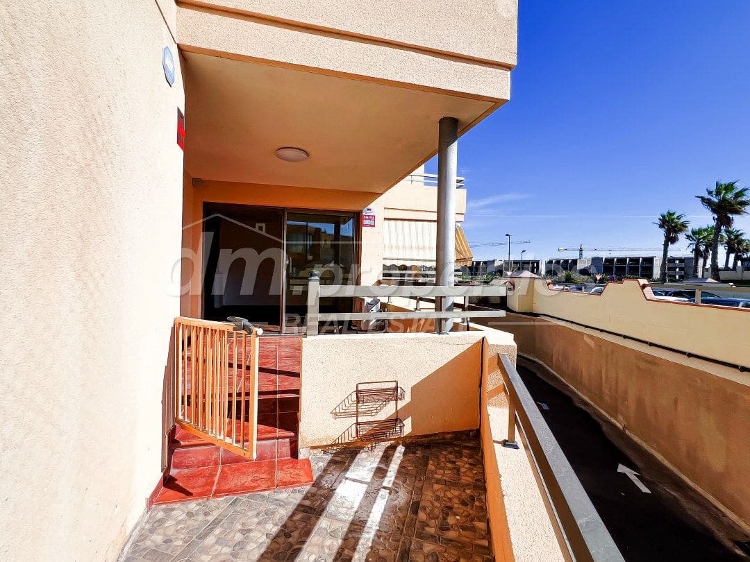 3 soveværelse Rækkehus til salg i La Tejita med garage - € 650.000 (Ref: 9747736)