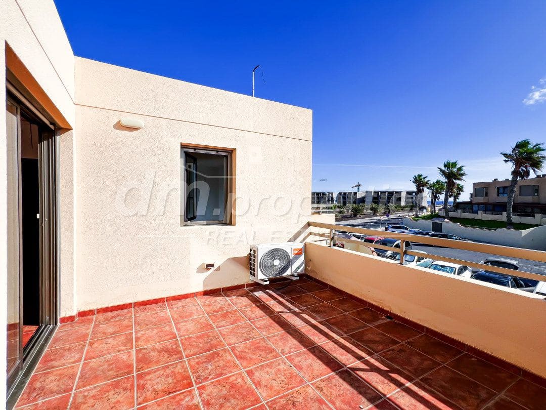 3 soveværelse Rækkehus til salg i La Tejita med garage - € 650.000 (Ref: 9747736)