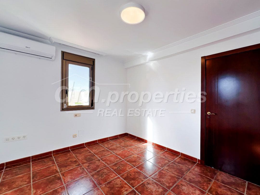 3 soveværelse Rækkehus til salg i La Tejita med garage - € 650.000 (Ref: 9747736)