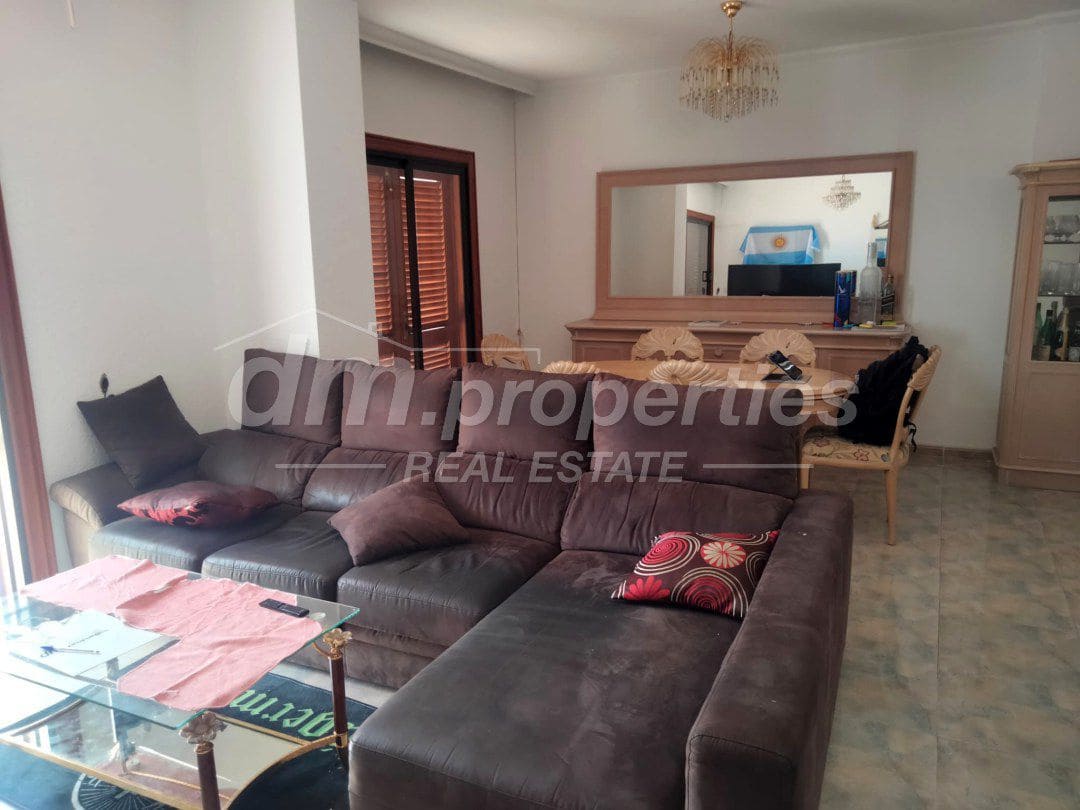 Apartamento de 3 habitaciones en Los Cristianos en venta con garaje - 585.000 € (Ref: 9751812)
