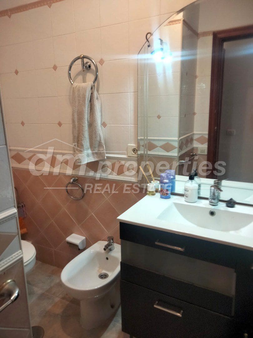 Apartamento de 3 habitaciones en Los Cristianos en venta con garaje - 585.000 € (Ref: 9751812)