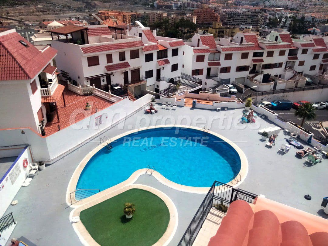 Apartamento de 3 habitaciones en Los Cristianos en venta con garaje - 585.000 € (Ref: 9751812)