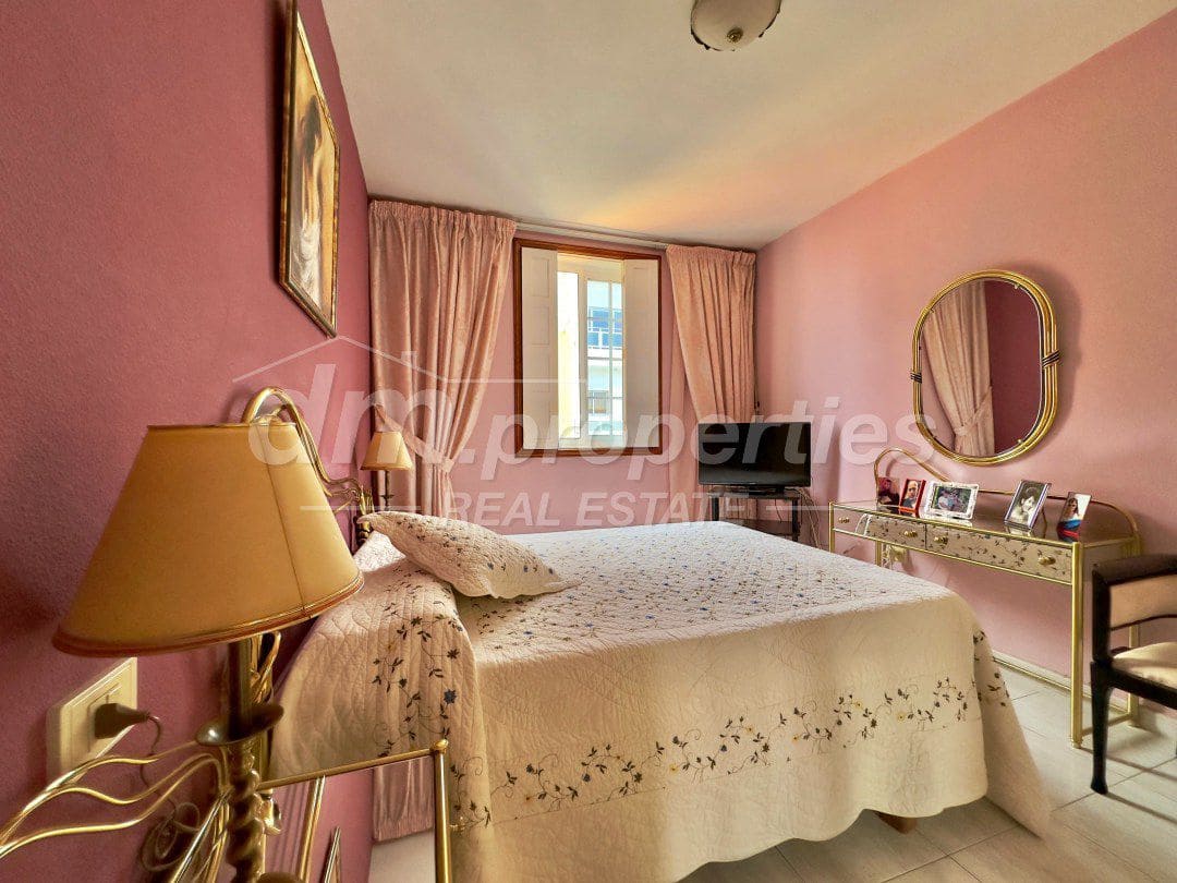 3 sypialnia Dom szeregowy na sprzedaż w Las Rosas (Las Galletas) z garażem - 399 900 € (Ref: 9751815)