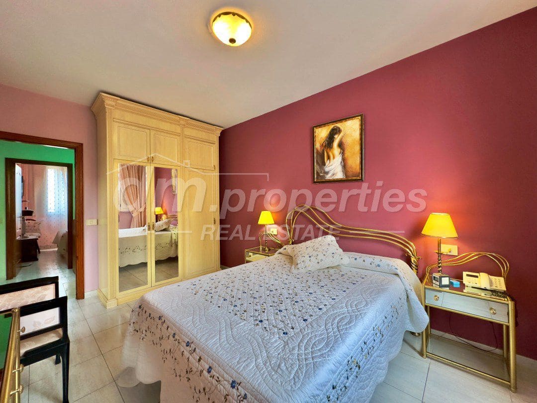 3 sypialnia Dom szeregowy na sprzedaż w Las Rosas (Las Galletas) z garażem - 399 900 € (Ref: 9751815)