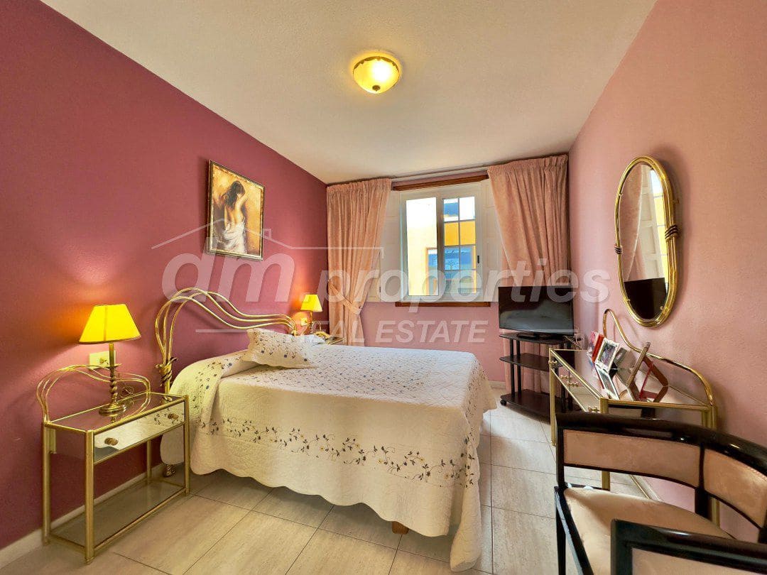 3 sypialnia Dom szeregowy na sprzedaż w Las Rosas (Las Galletas) z garażem - 399 900 € (Ref: 9751815)