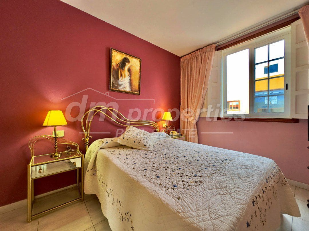 3 sypialnia Dom szeregowy na sprzedaż w Las Rosas (Las Galletas) z garażem - 399 900 € (Ref: 9751815)