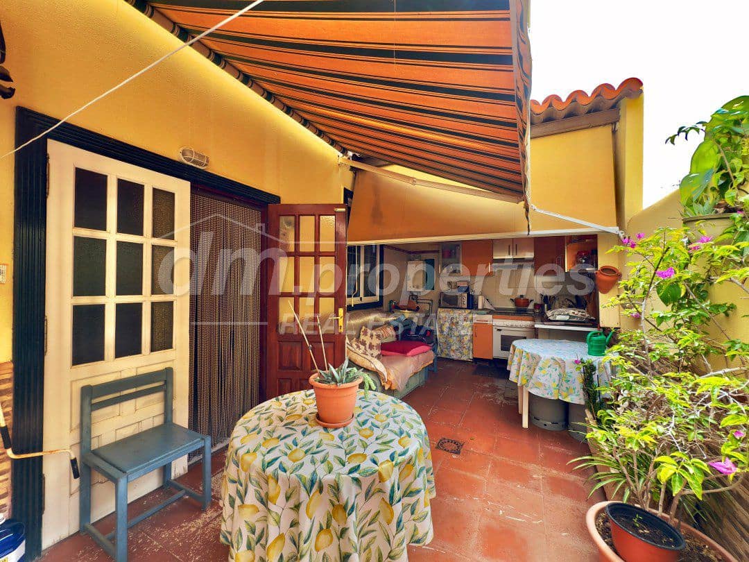 3 sypialnia Dom szeregowy na sprzedaż w Las Rosas (Las Galletas) z garażem - 399 900 € (Ref: 9751815)