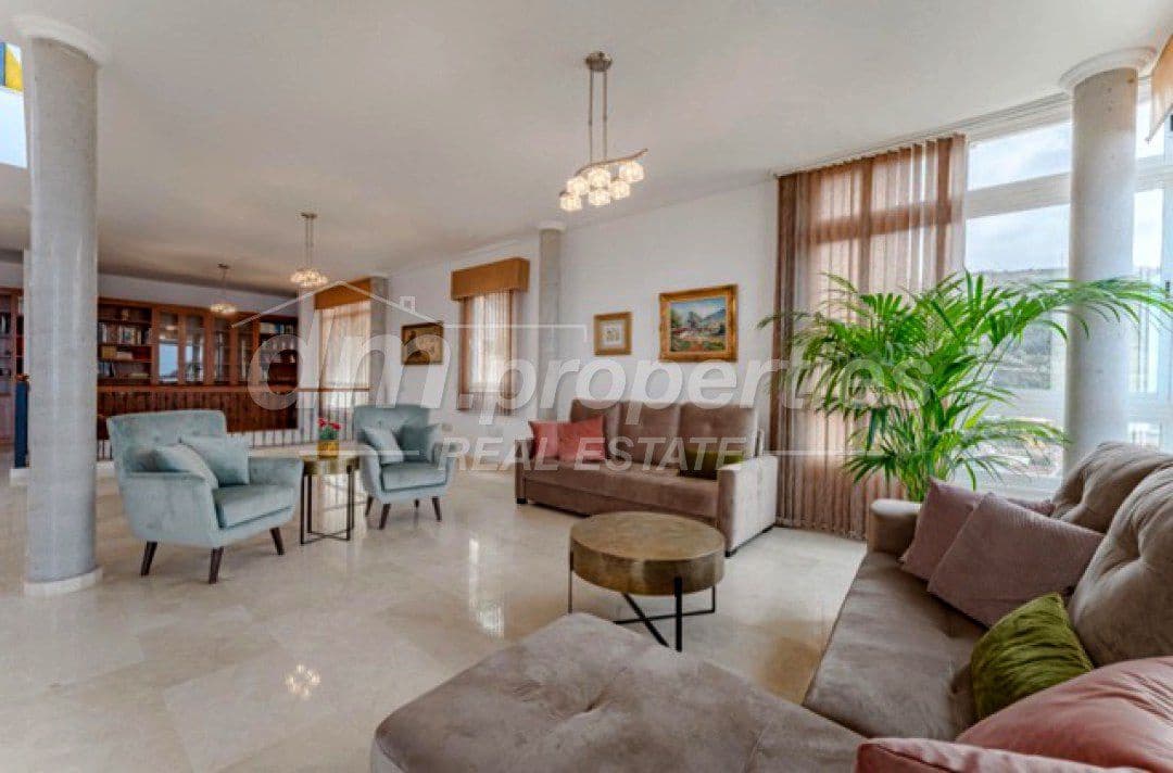 8 soverom Villa til salgs i El Sauzal - € 2 800 000 (Ref: 9751816)