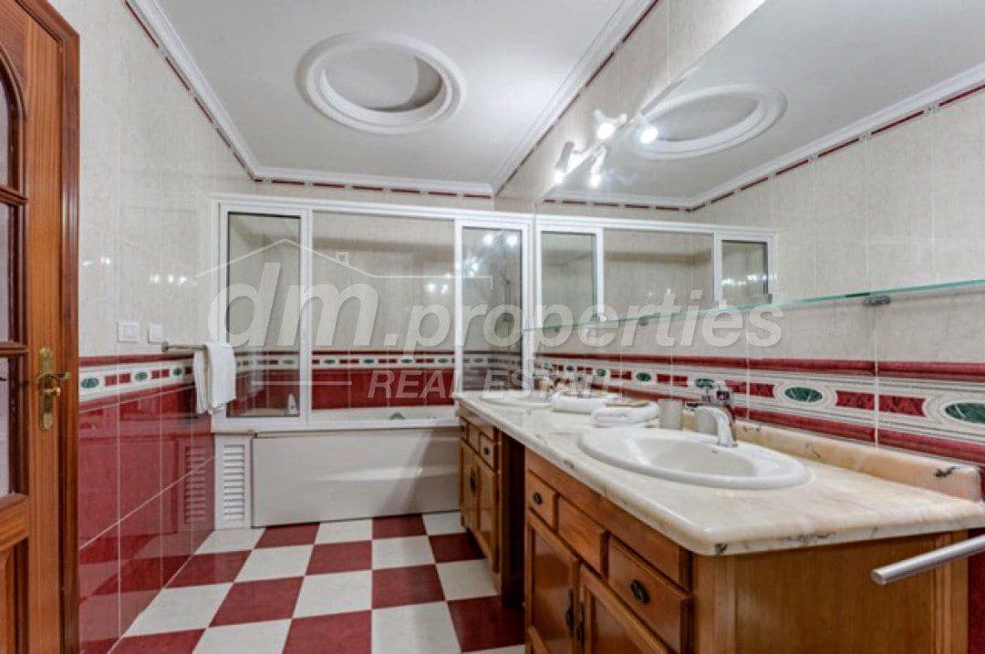 8 soverom Villa til salgs i El Sauzal - € 2 800 000 (Ref: 9751816)