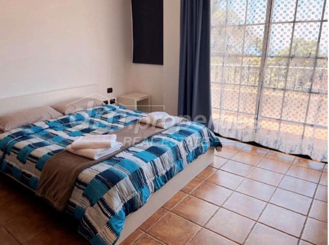 4 soverom Villa til salgs i El Sauzal med garasje - € 590 000 (Ref: 9751818)