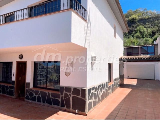 4 soverom Villa til salgs i El Sauzal med garasje - € 590 000 (Ref: 9751818)