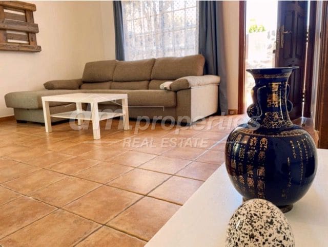 4 soverom Villa til salgs i El Sauzal med garasje - € 590 000 (Ref: 9751818)