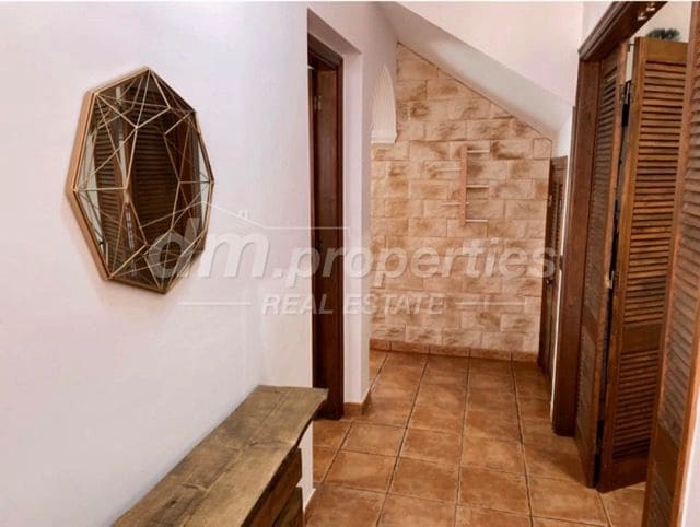 4 soverom Villa til salgs i El Sauzal med garasje - € 590 000 (Ref: 9751818)