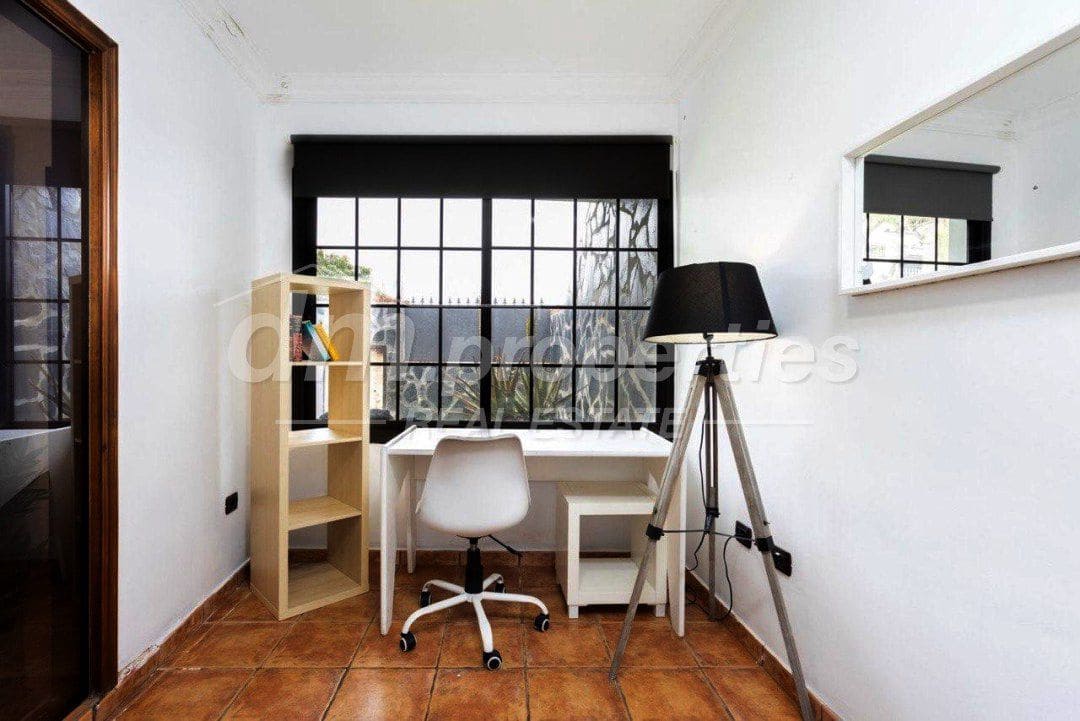 4 sovrum Villa till salu i El Sauzal med garage - 590 000 € (Ref: 9751818)
