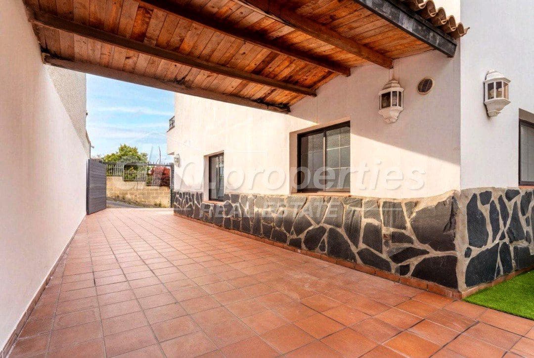 4 sovrum Villa till salu i El Sauzal med garage - 590 000 € (Ref: 9751818)