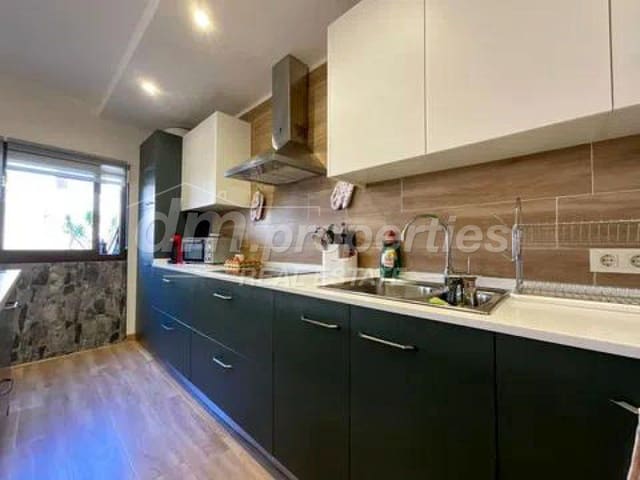 3 camera da letto Villetta a Schiera in vendita in Casco Urbano, Adeje con garage - 575.000 € (Rif: 9751823)