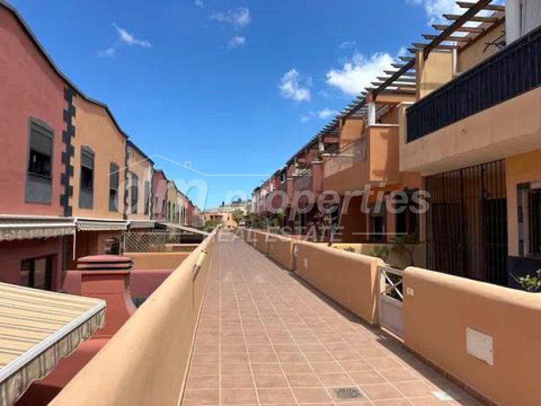 3 sypialnia Dom szeregowy na sprzedaż w Adeje z garażem - 575 000 € (Ref: 9751823)