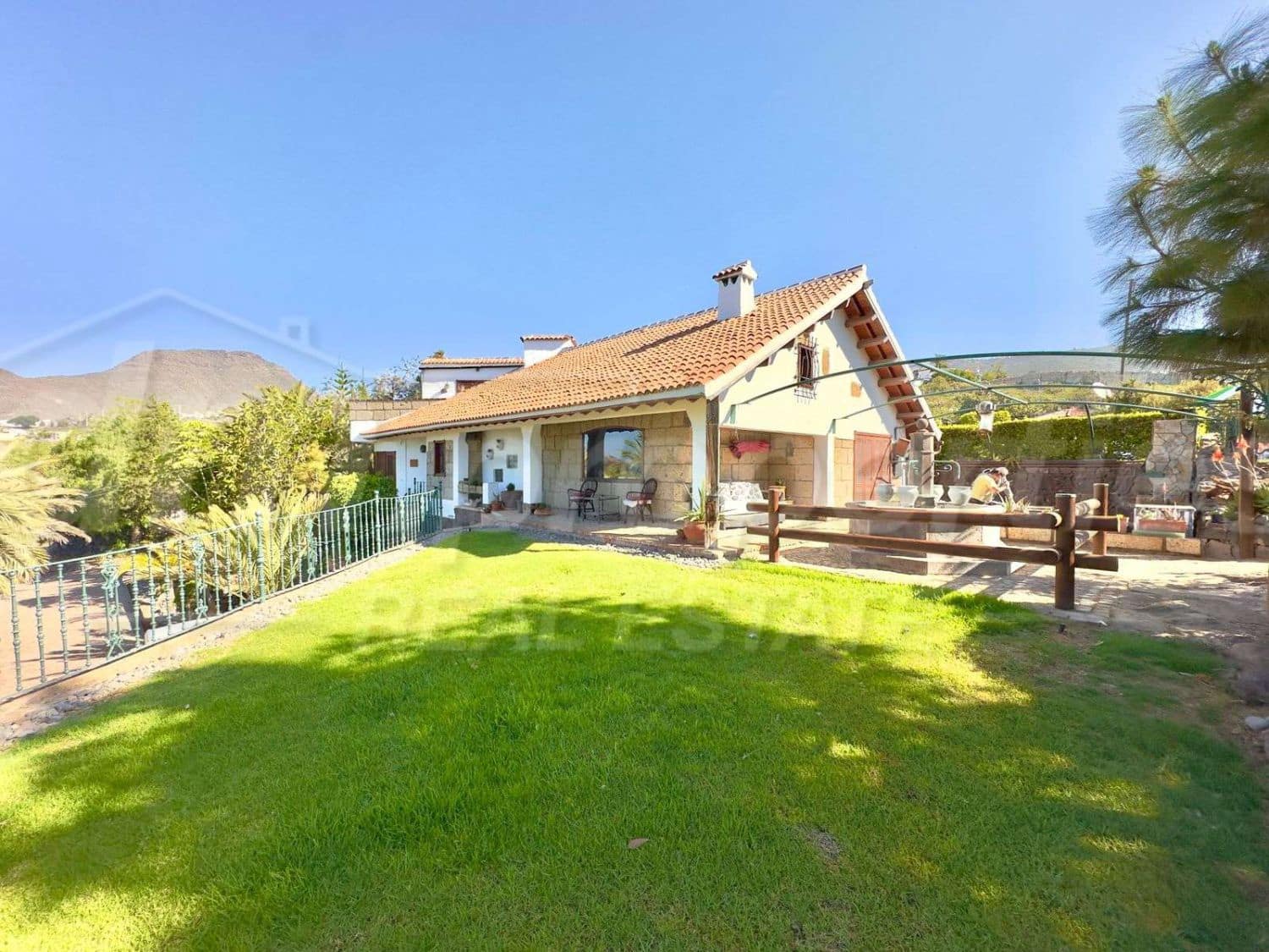 4 camera da letto Casa in vendita in Arona con garage - 2.000.000 € (Rif: 9751829)